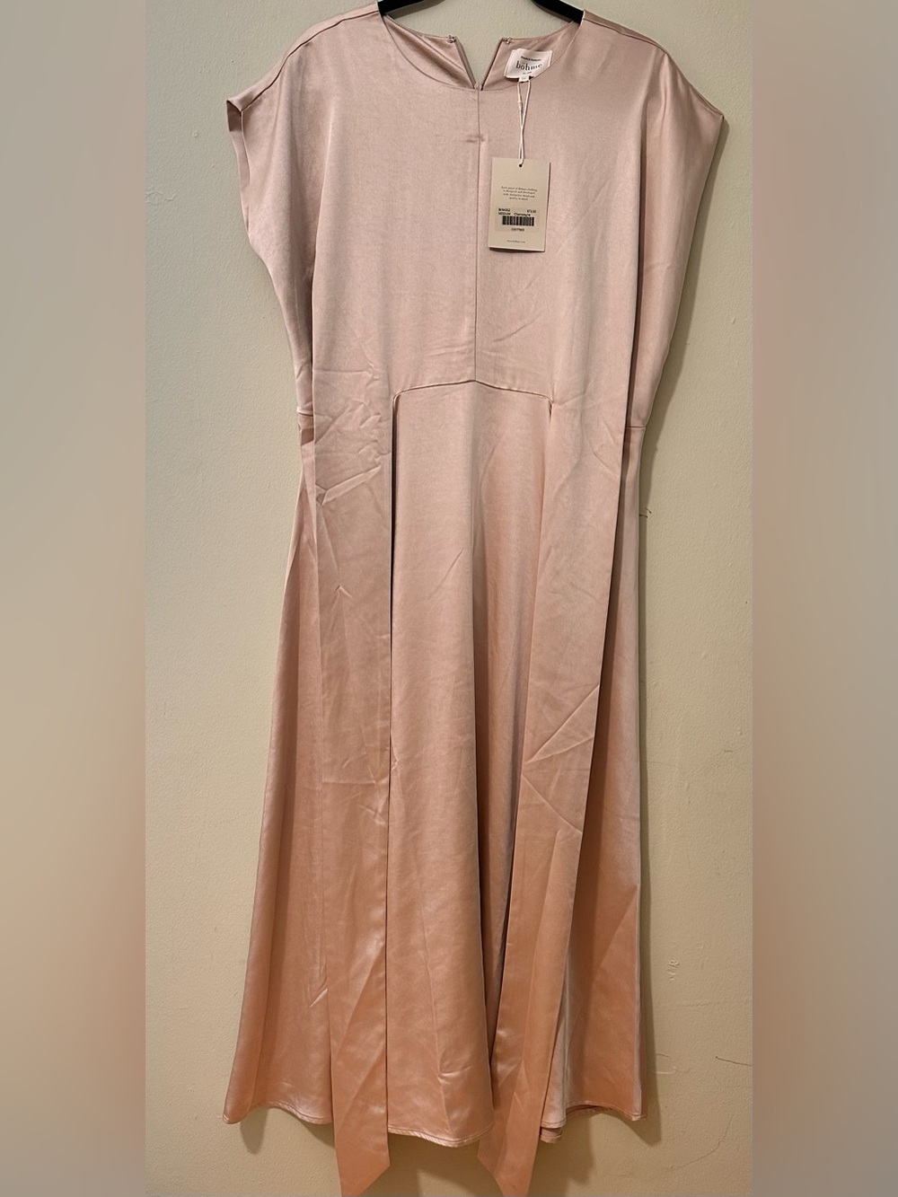 Böhme Champagne Satin Crew Neck Short Sleeve A-Line Midi Dress Solid Size M y L